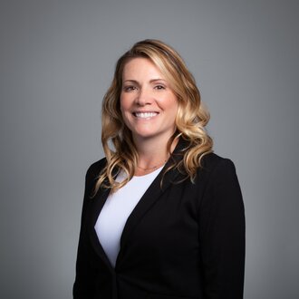 Stephanie Calhoun Headshot.jpg